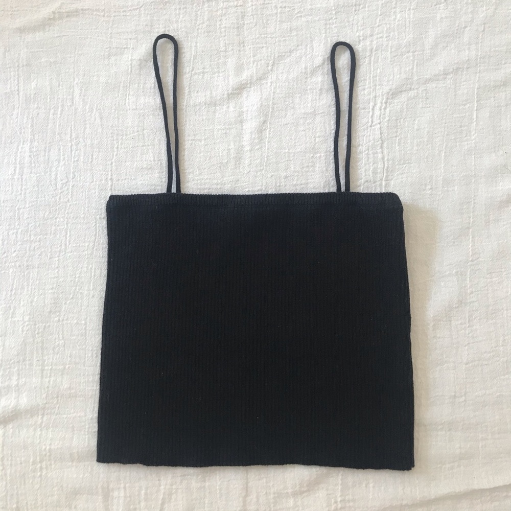 BRANDY MELVILLE CROP TOP